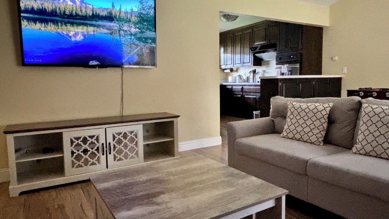 Photo of Livingroom in Waverly Park