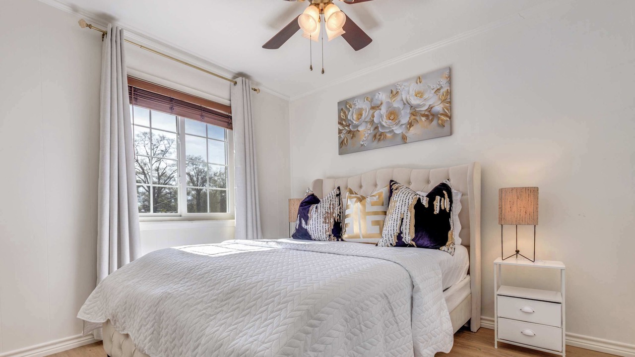 Photo of Bedroom in Nacogdoches