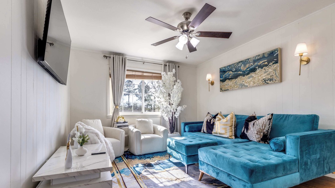 Photo of Livingroom in Nacogdoches