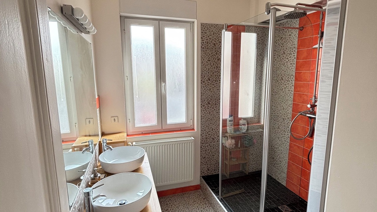 Photo of Bathroom in Reims