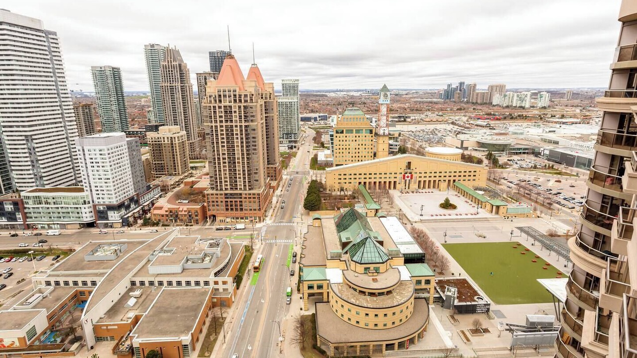 Photo of Outdoor in Downtown Mississauga