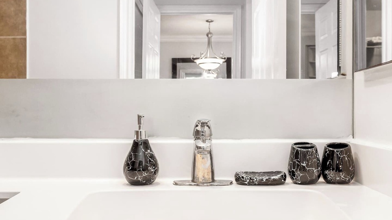 Photo of Bathroom in Downtown Mississauga