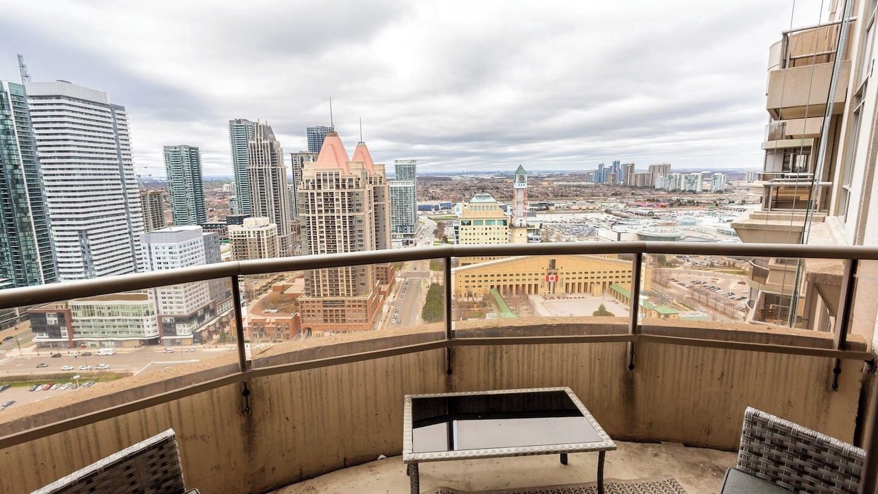 Photo of Outdoor in Downtown Mississauga