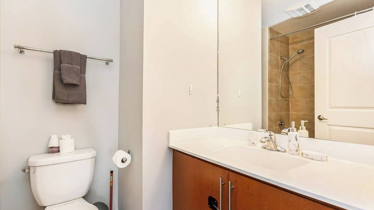 Photo of Bathroom in Downtown Mississauga