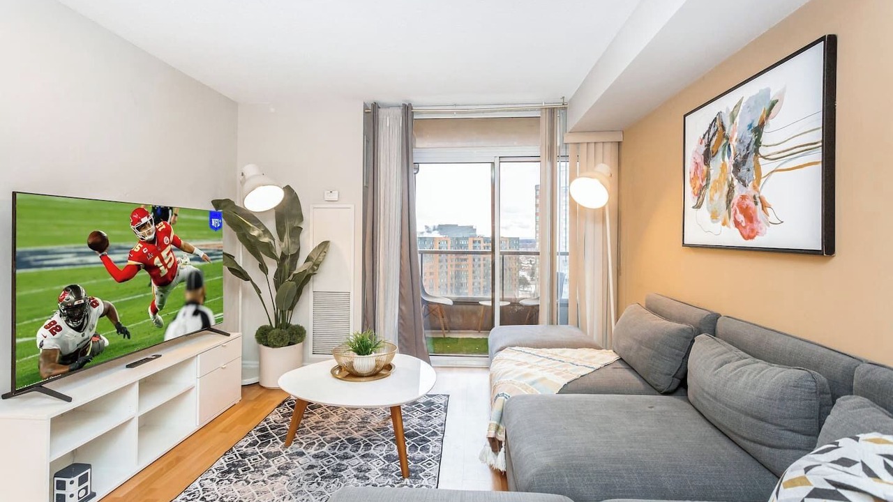 Photo of Livingroom in Downtown Mississauga