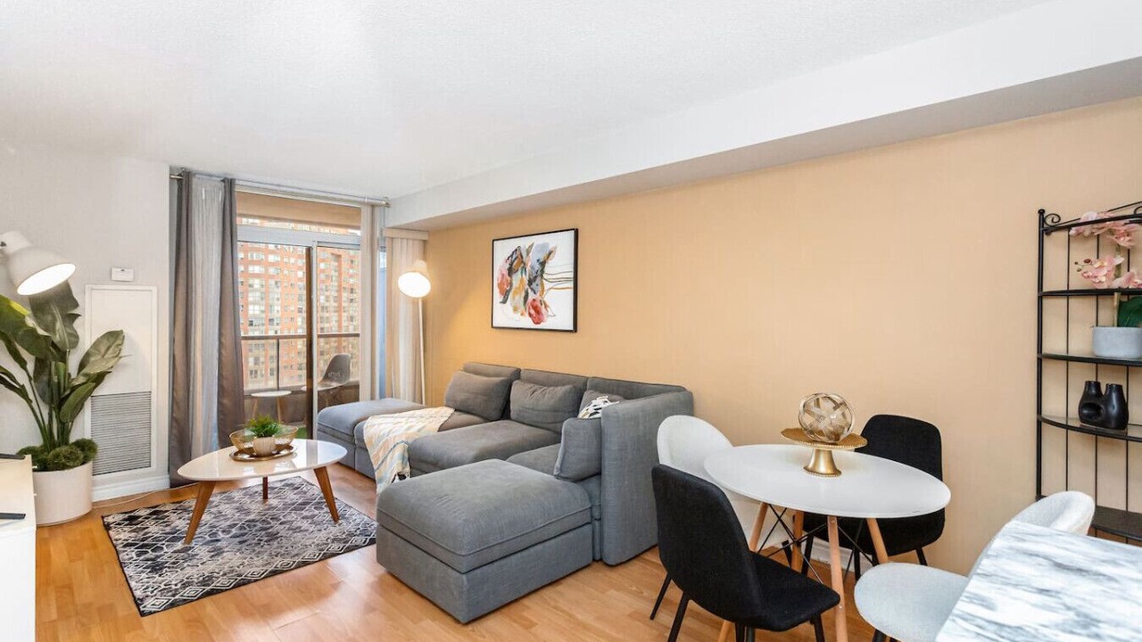 Photo of Livingroom in Downtown Mississauga