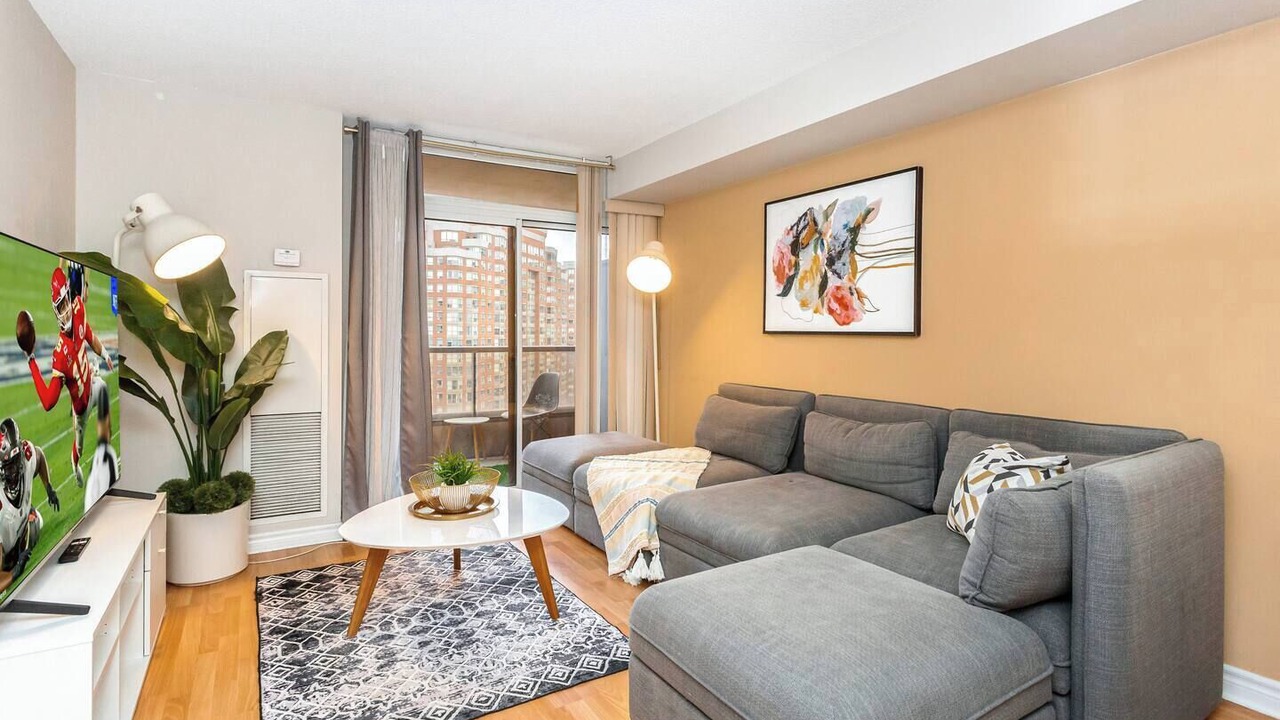 Photo of Livingroom in Downtown Mississauga