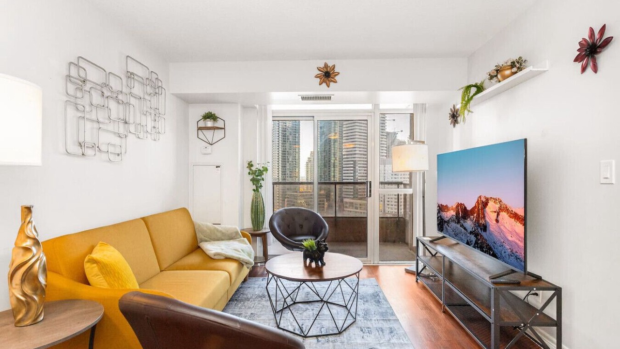 Photo of Livingroom in Downtown Mississauga