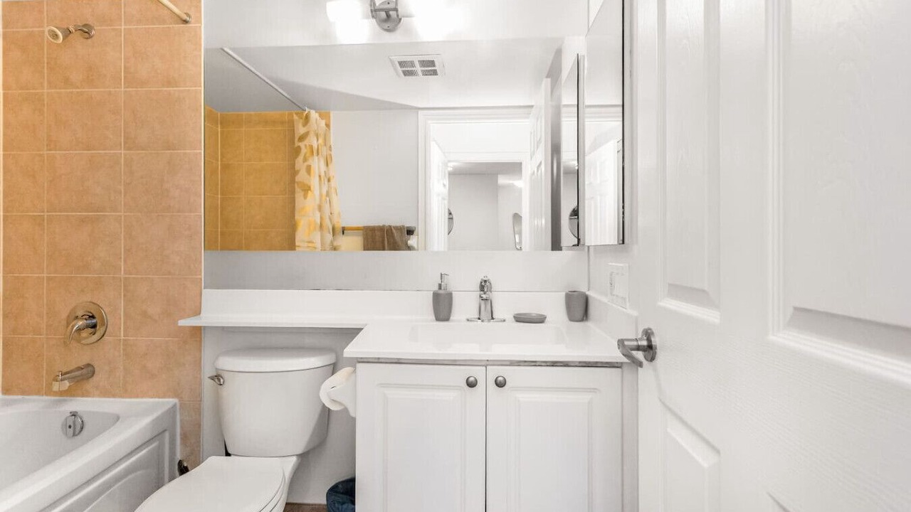 Photo of Bathroom in Downtown Mississauga