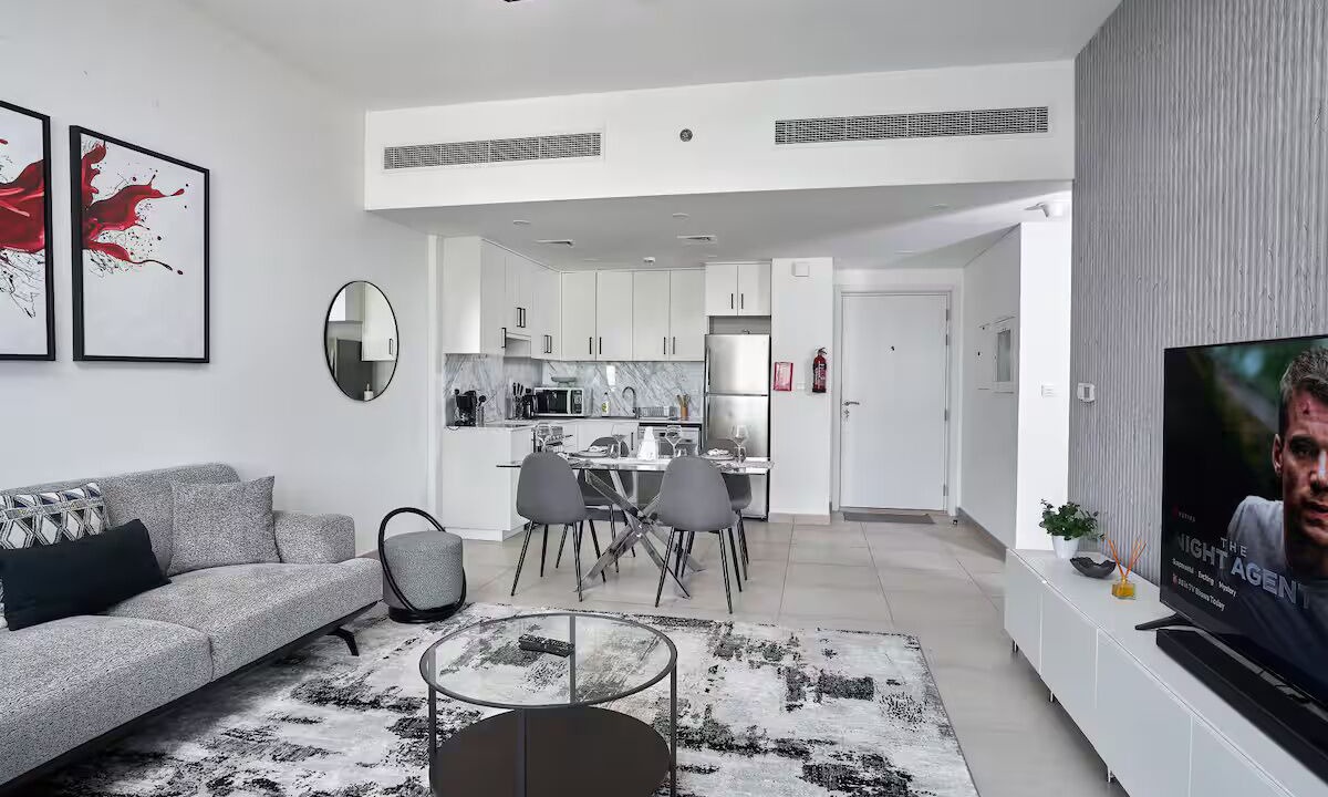 Photo of Livingroom in Umm Suqeim 3