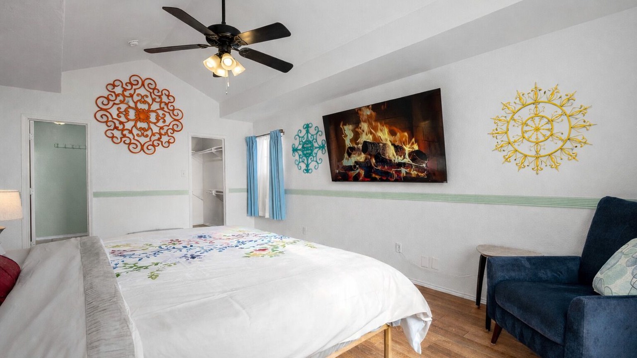 Photo of Bedroom in Burleson