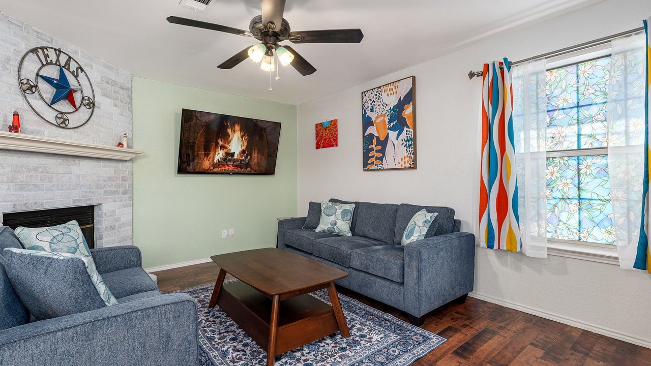 Photo of Livingroom in Burleson