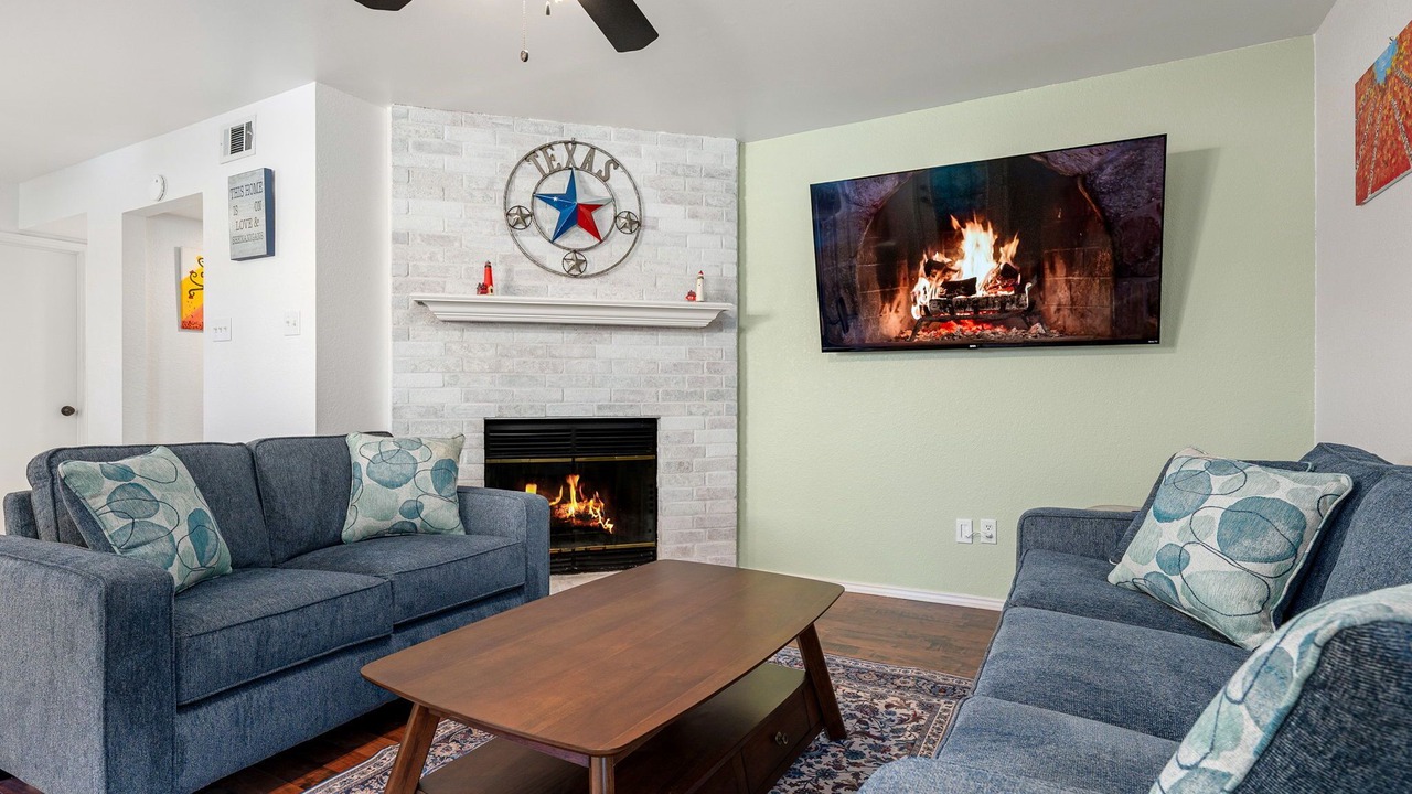 Photo of Livingroom in Burleson