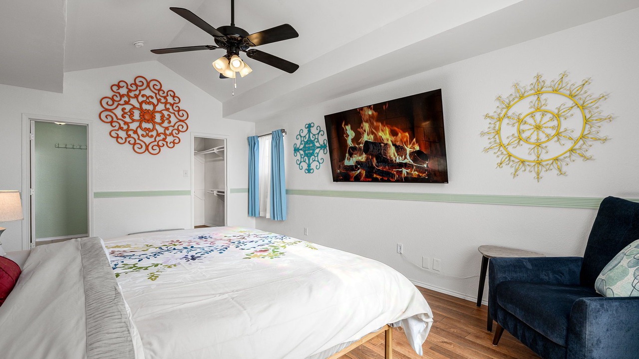 Photo of Bedroom in Burleson