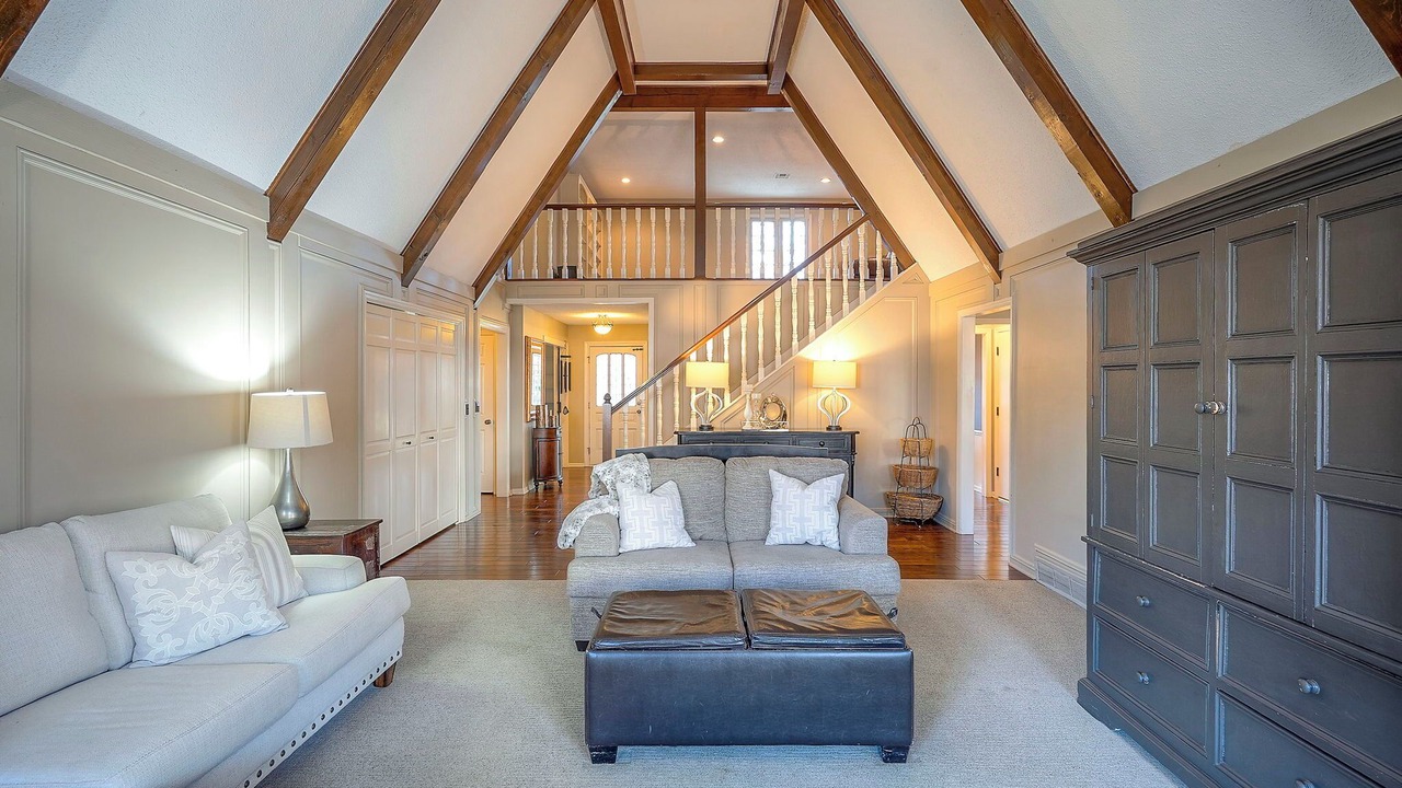 Photo of Livingroom in Prairie Village