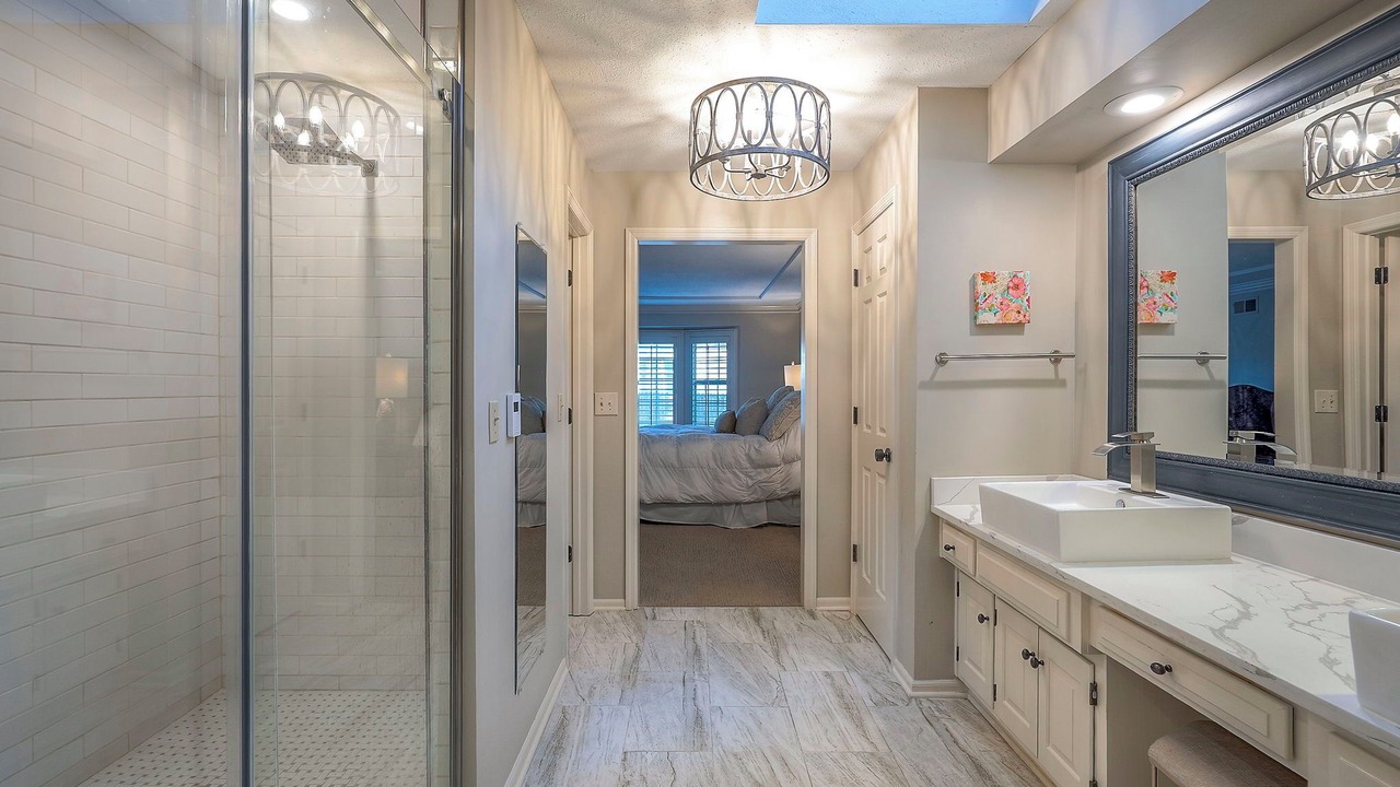 Photo of Bathroom in Prairie Village