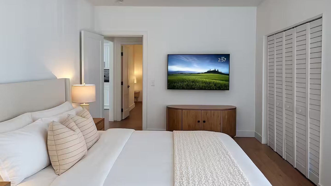 Photo of Bedroom in Midtown