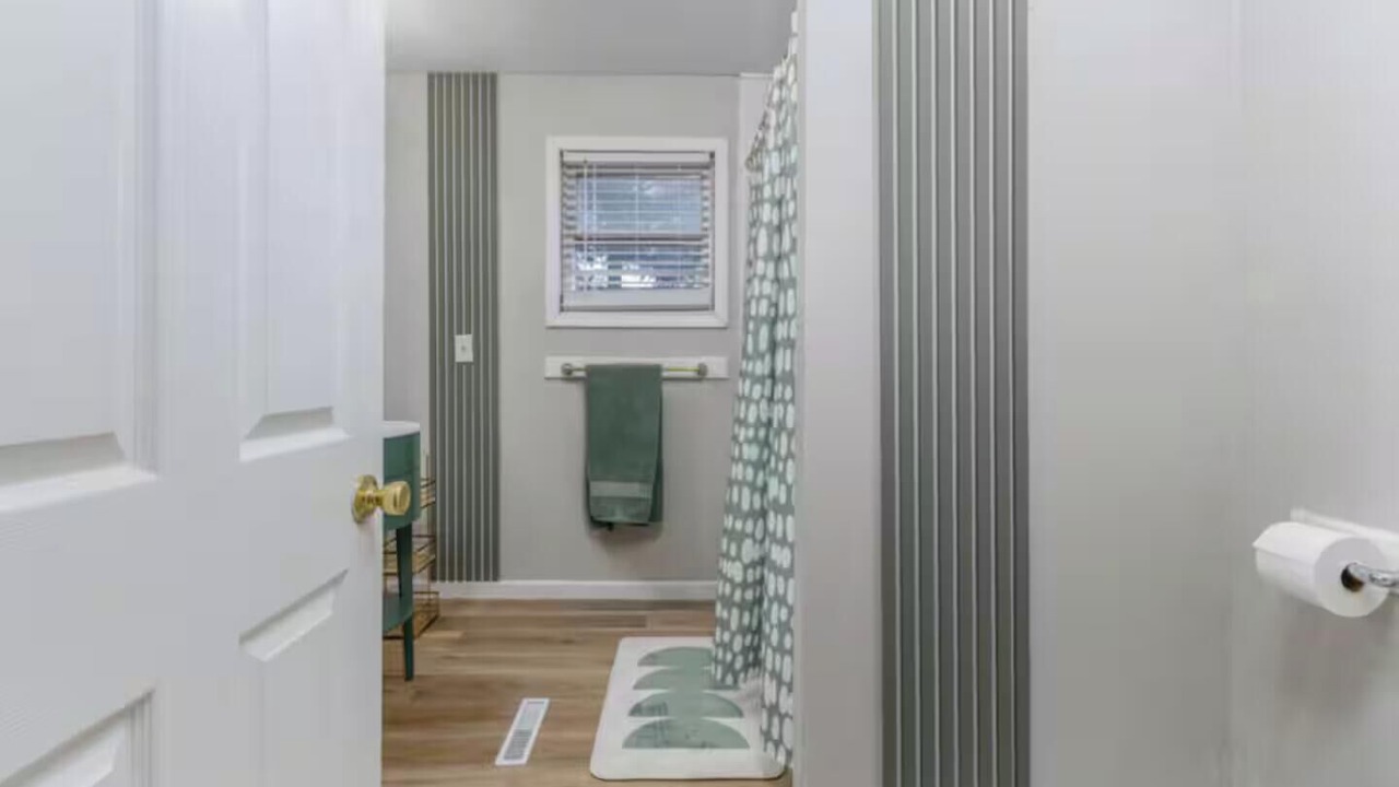 Photo of Bathroom in St. Robert