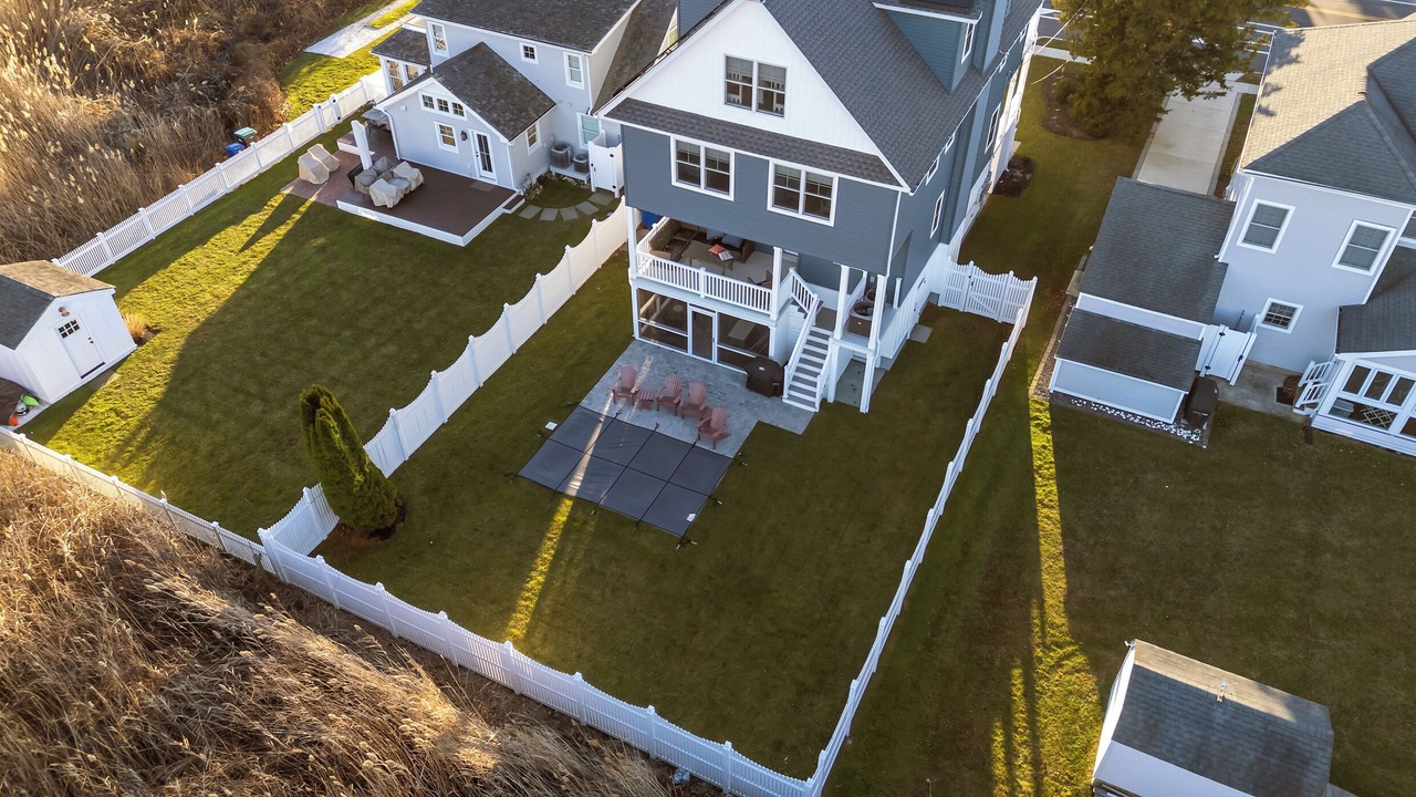 Photo of Outdoor in Admiral Estates