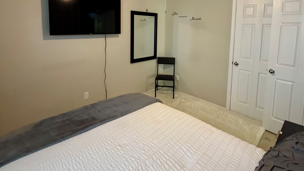 Photo of Bedroom in Noble