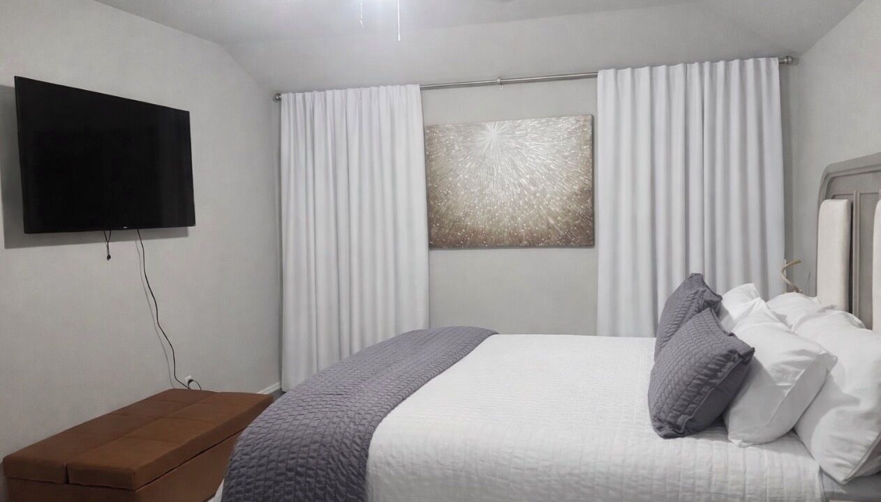 Photo of Bedroom in Noble