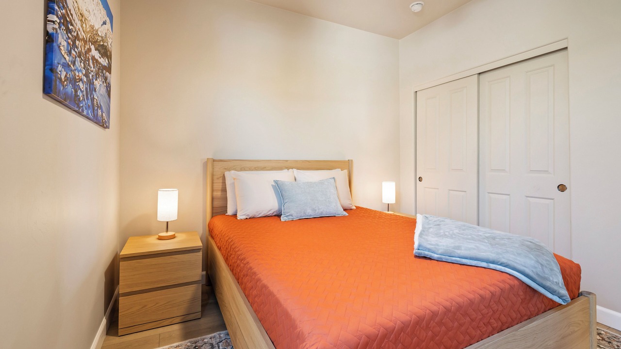 Photo of Bedroom in Midtown