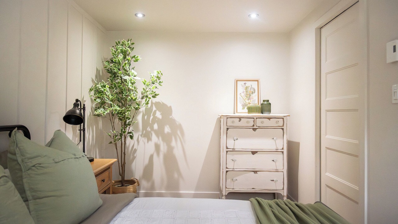 Photo of Bedroom in Longueuil