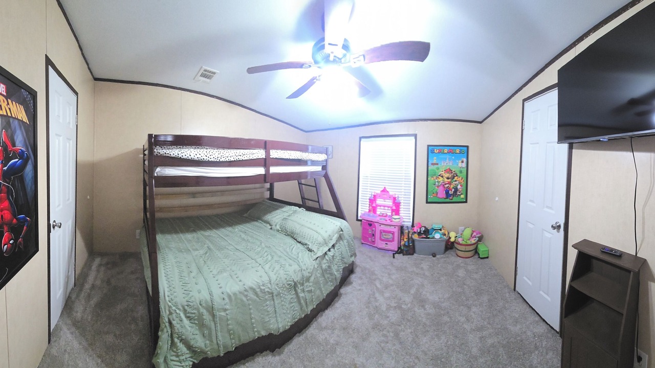 Photo of Bedroom in Iraan