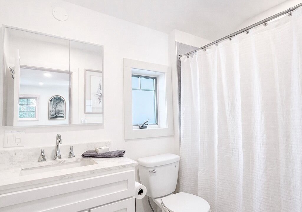Photo of Bathroom in Pilot Knob