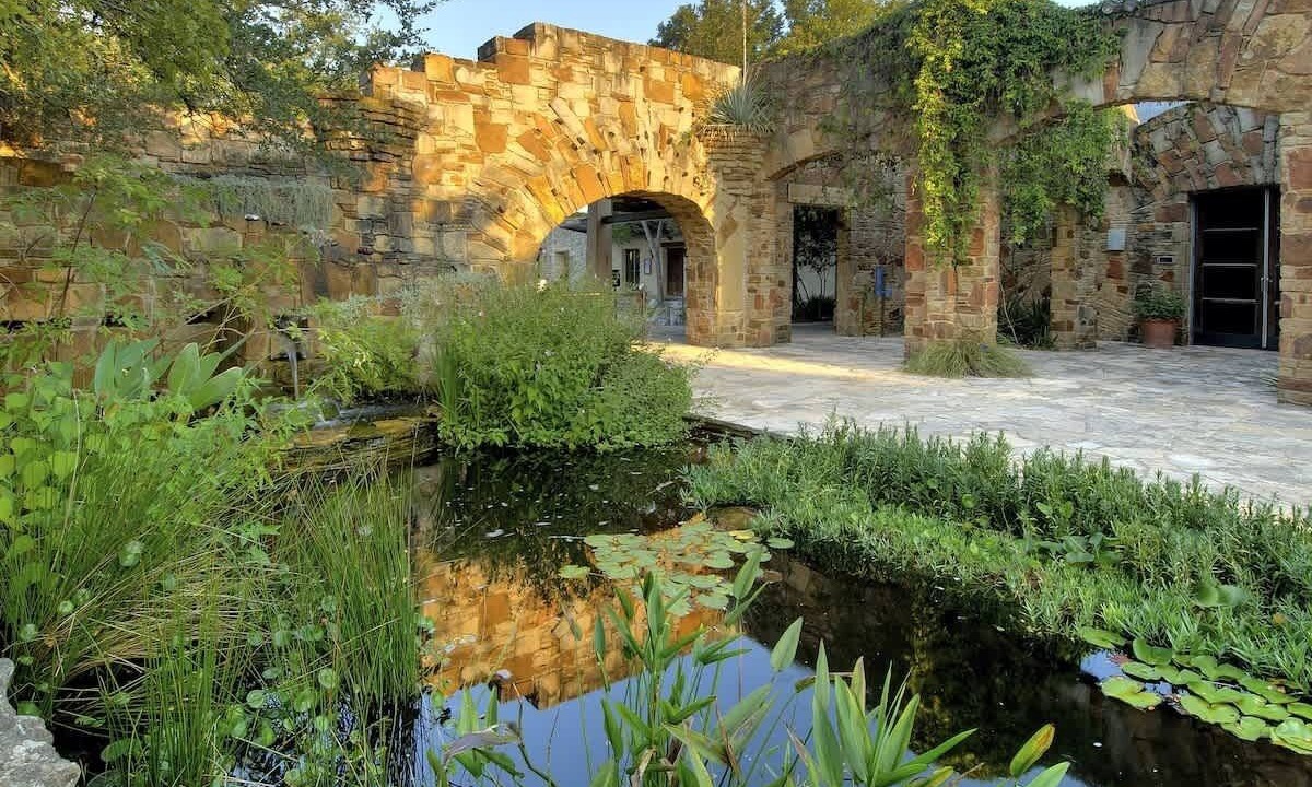 Photo of Outdoor in Scofield Farms