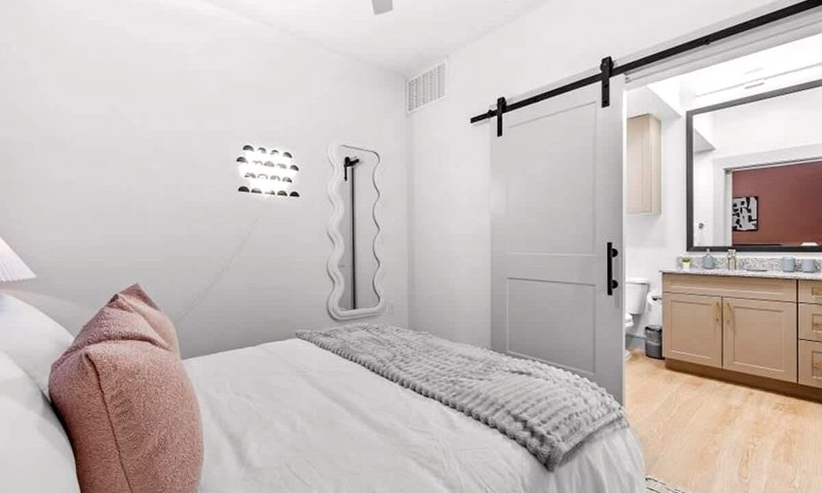 Photo of Bedroom in Scofield Farms