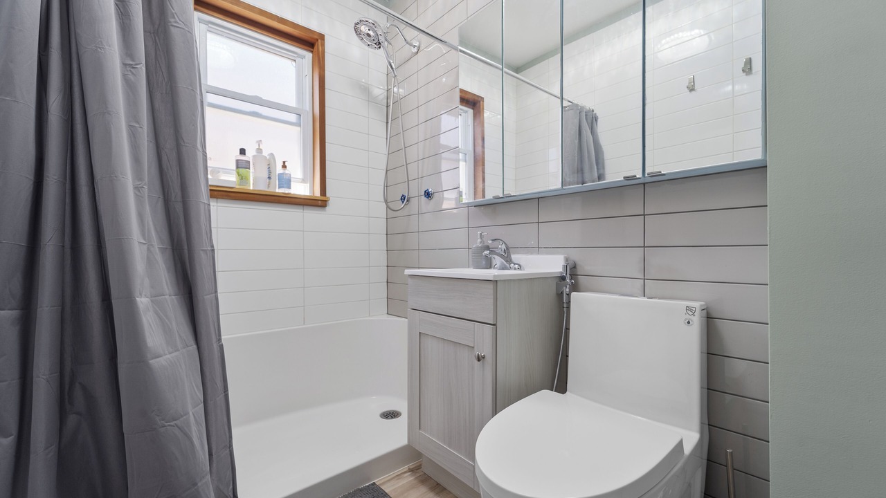 Photo of Bathroom in Woodbine Heights
