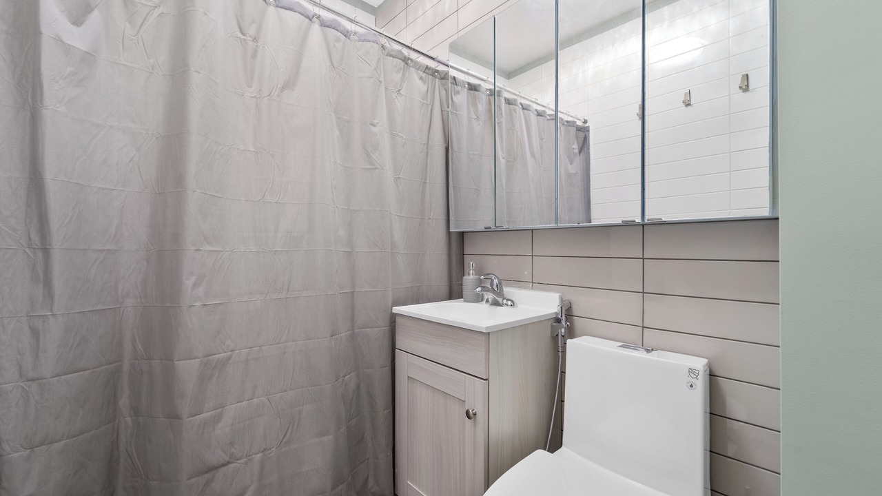 Photo of Bathroom in Woodbine Heights