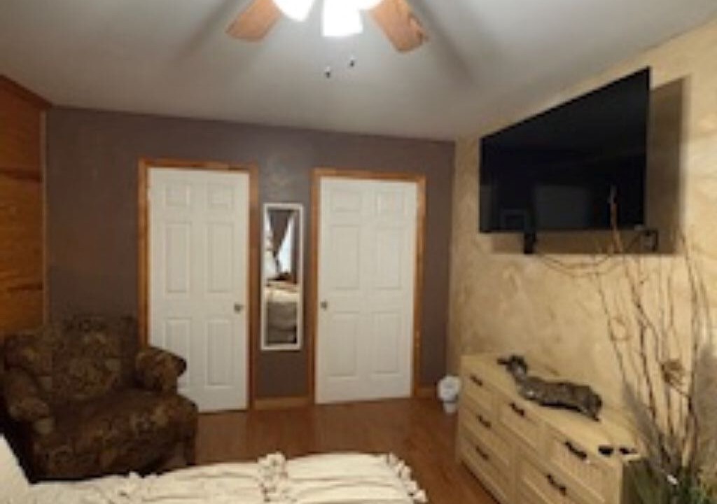 Photo of Bedroom in Dawson