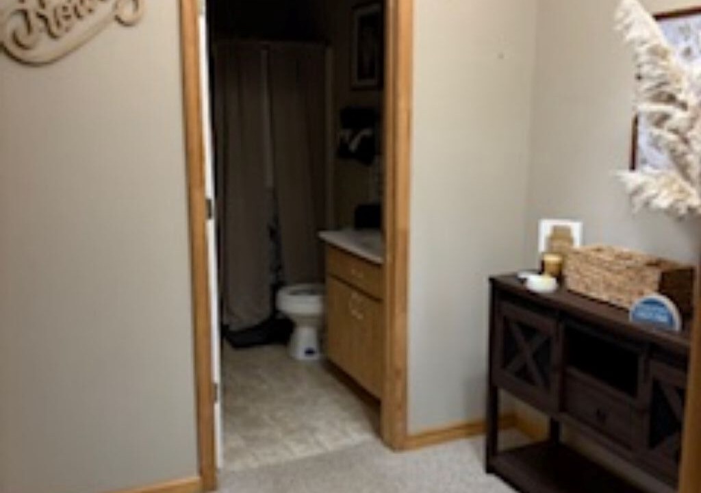 Photo of Bathroom in Dawson