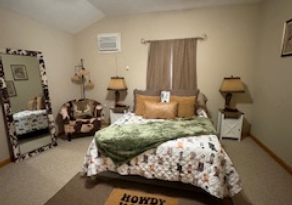 Photo of Bedroom in Dawson