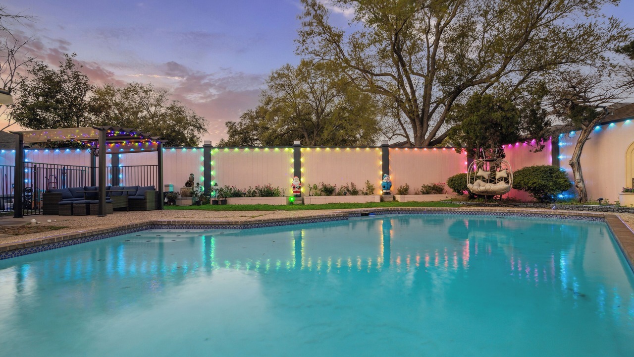 Photo of Outdoor in Mission Bend