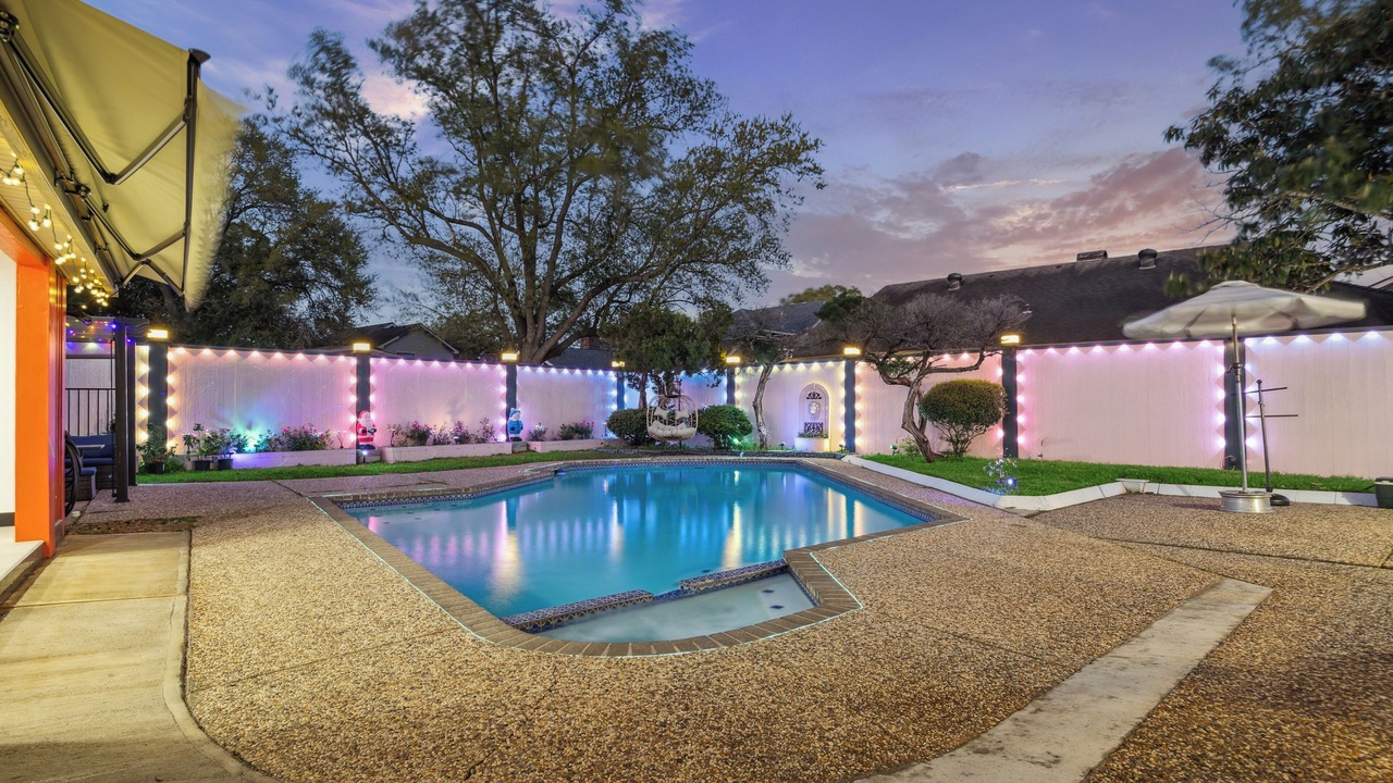 Photo of Outdoor in Mission Bend