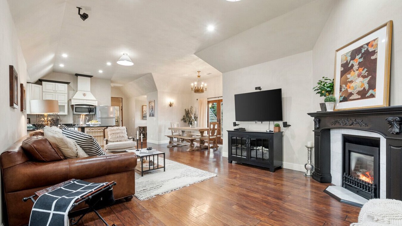 Photo of Livingroom in Napa