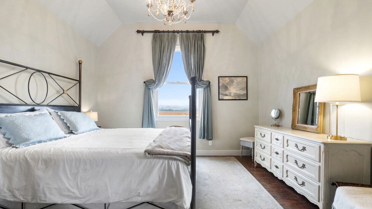 Photo of Bedroom in Napa