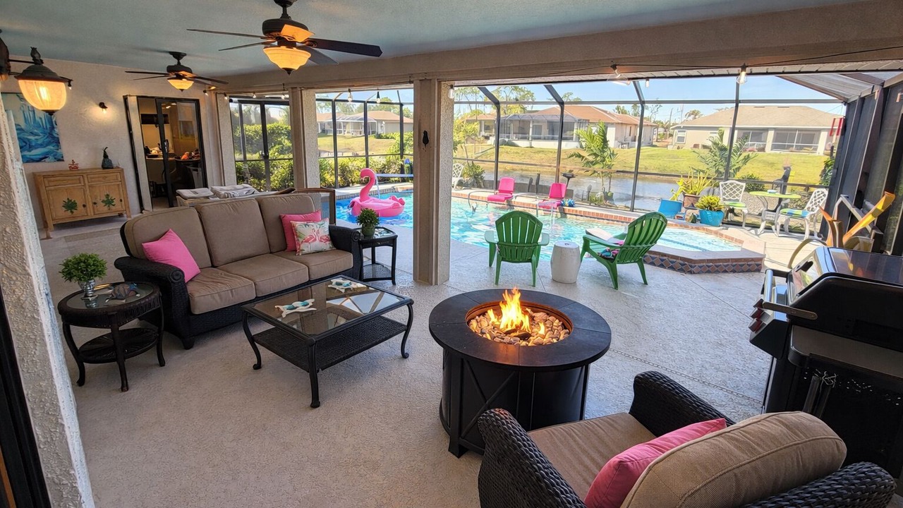 Photo of Livingroom in Long Meadow