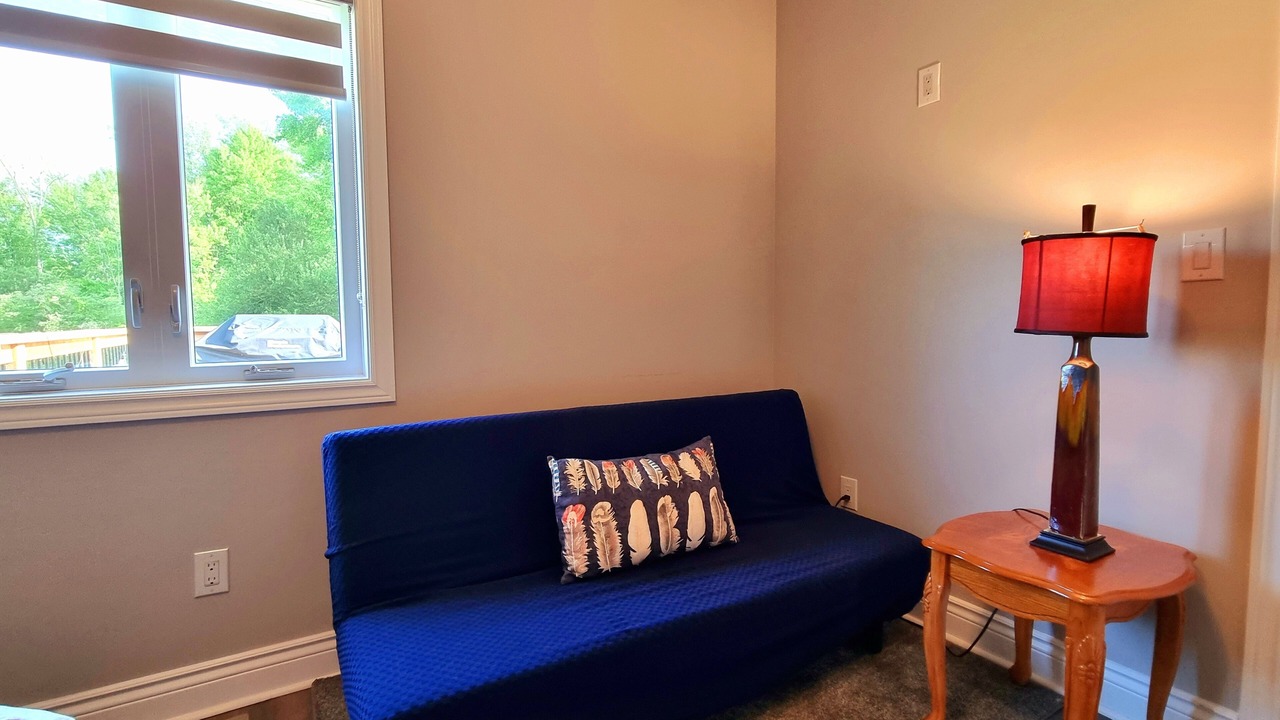 Photo of Livingroom in Fort Erie
