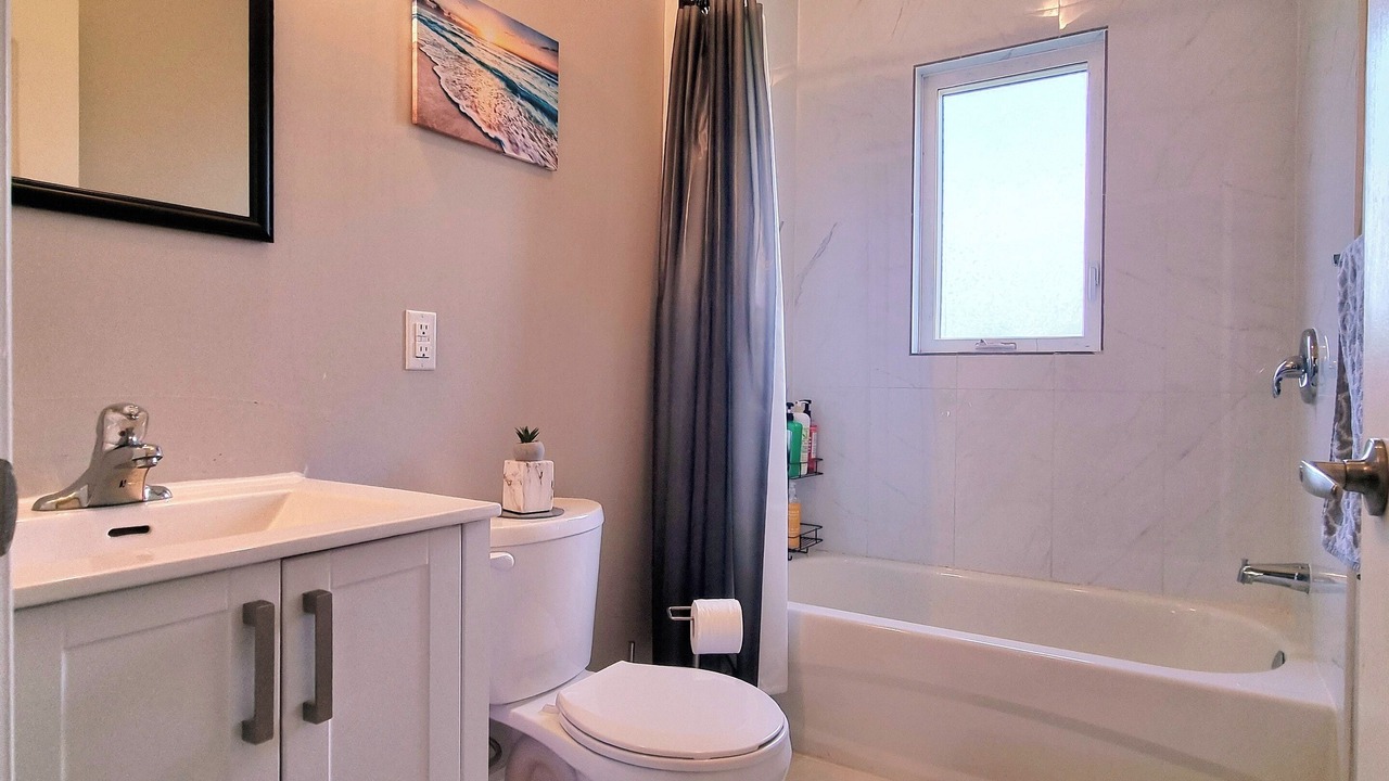 Photo of Bathroom in Fort Erie