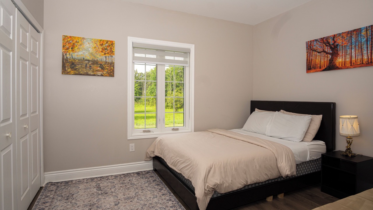 Photo of Bedroom in Fort Erie