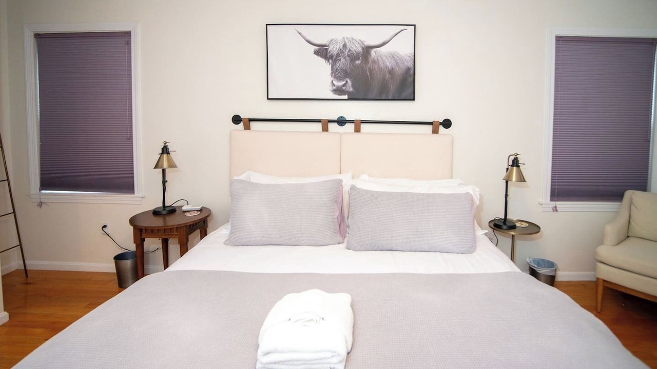 Photo of Bedroom in Swampscott