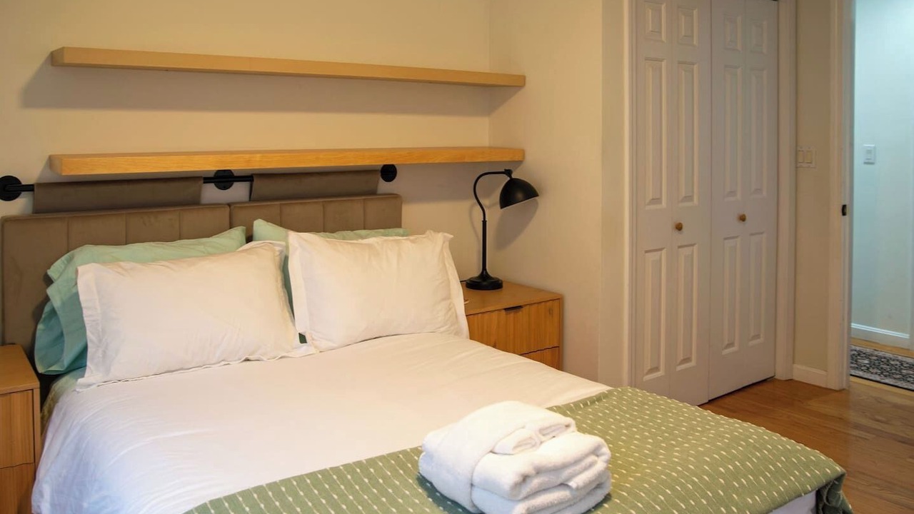 Photo of Bedroom in Swampscott