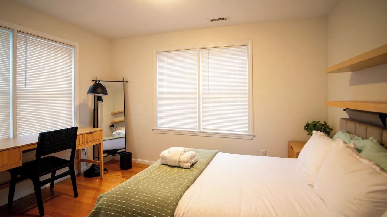 Photo of Bedroom in Swampscott