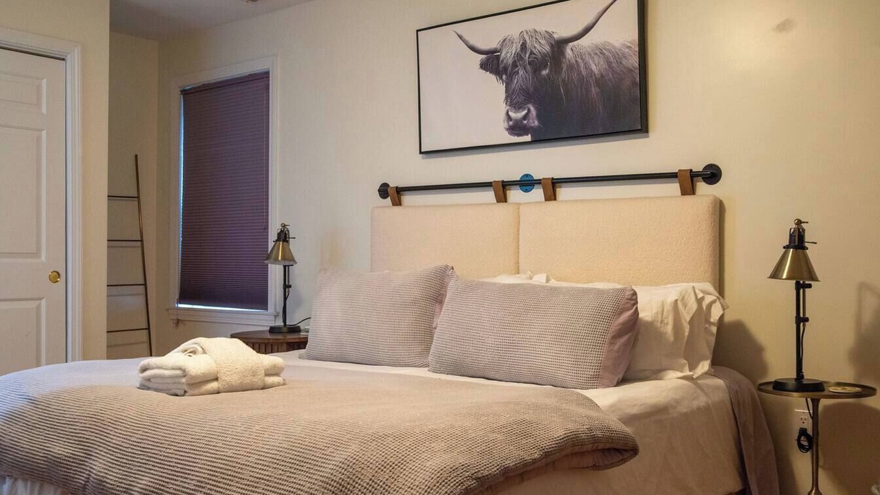 Photo of Bedroom in Swampscott