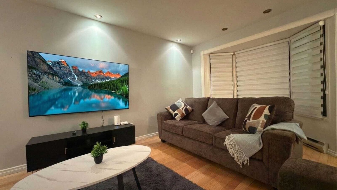 Photo of Livingroom in Vaudreuil