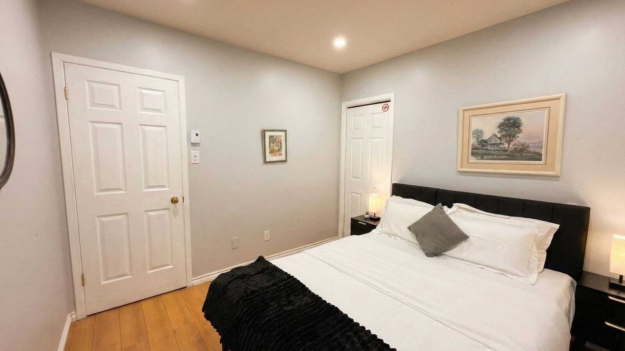 Photo of Bedroom in Vaudreuil